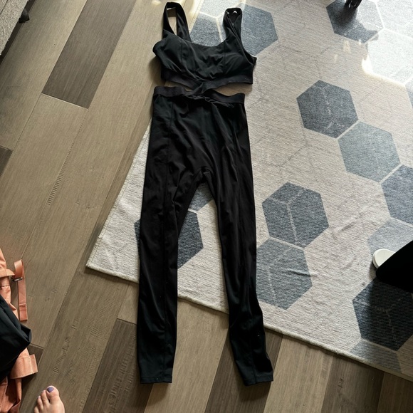 LSPACE one piece jumpsuit - Size M - Picture 3 of 6